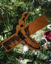 Load image into Gallery viewer, Duct tape banana wooden ornament
