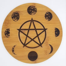 Load image into Gallery viewer, Moon phase round bamboo cutting board
